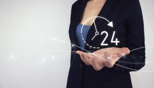 Professionisti sempre reperibili: i servizi h24 che stanno cambiando il nostro stile di vita