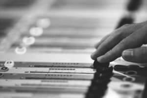 Coinvolgere con la musica: perché un sottofondo ben scelto cambia tutto